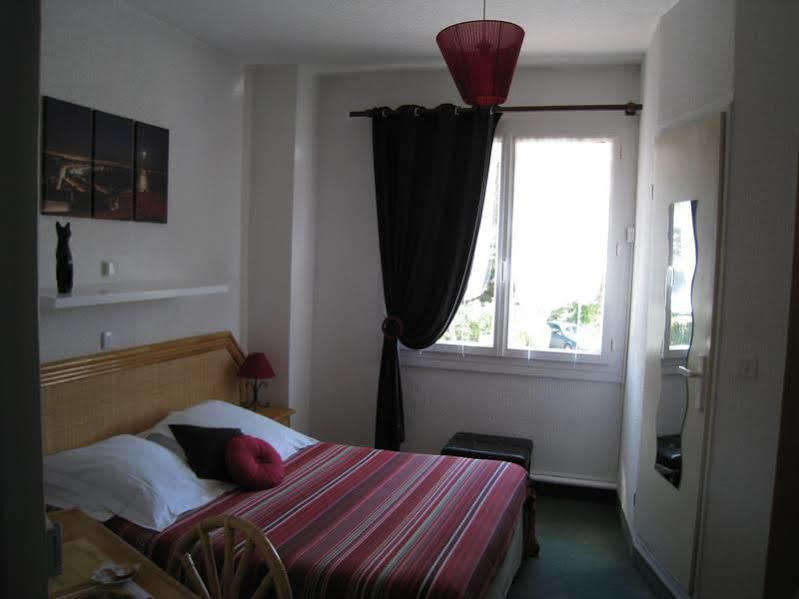 Hotel Les Tennis Men La Baule Les Pins Centre Dış mekan fotoğraf